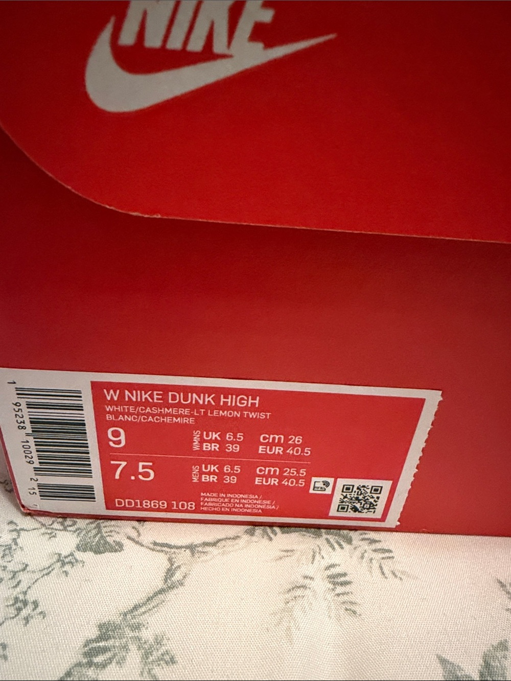 Women’s Nike Dunks High White, Pastel Pink, Lavender & Lime - Picture 2 of 10